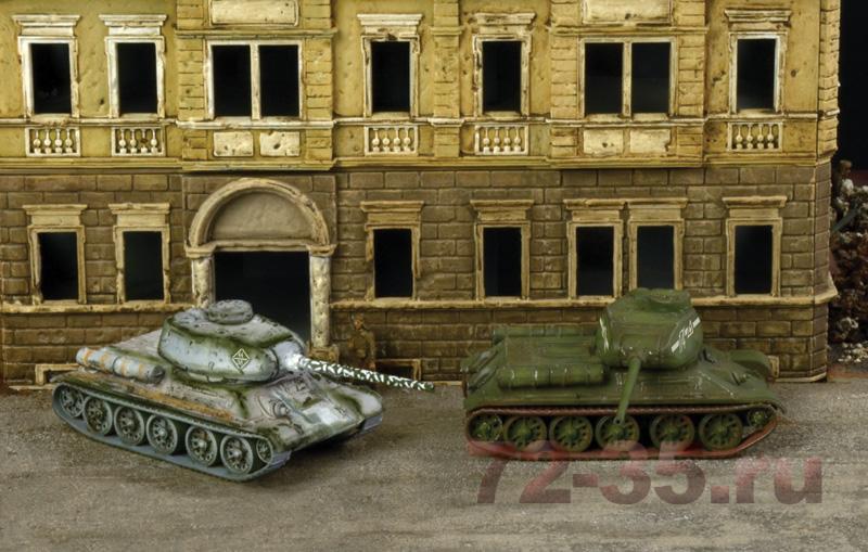 Танк Т-34/85 (2 быстросборные модели) 7515_foto_LR_enl.jpg