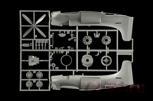 Самолет AD-4 Skyraider ital2697_3.jpg